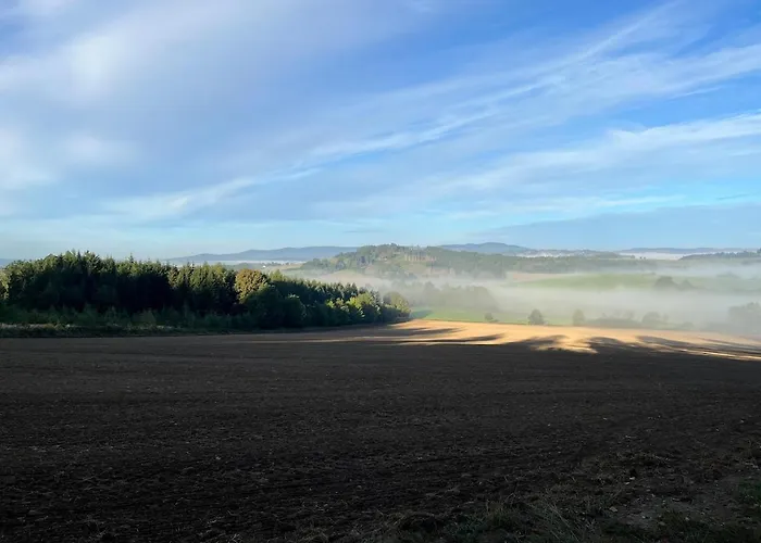 Nyaraló Hamlicka Chaloupka Na Samote *